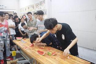 画室吃瓜比赛 第3张 画室吃瓜比赛 第3张