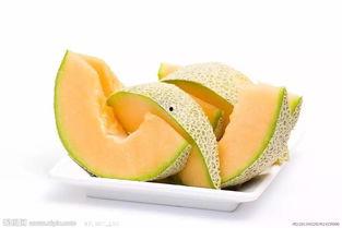 吃哈密瓜胸痛,揭秘夏日美食背后的健康隐患  第1张