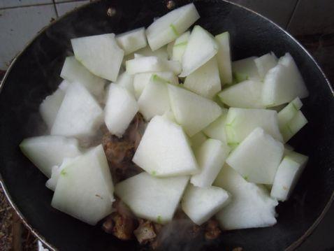 吃瓜吃鸡煲,揭秘美食背后的趣味故事  第2张