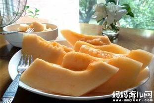 吃哈密瓜宝宝,甜蜜成长之旅 第2张 吃哈密瓜宝宝,甜蜜成长之旅 第2张