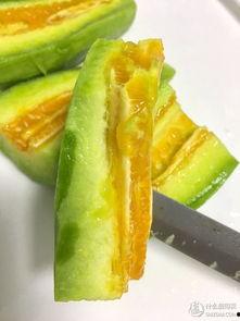 假装吃瓜动作,解锁夏日趣味瞬间