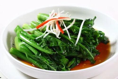 巩留女神吃瓜  第3张